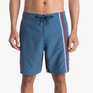 QUICKSILVER NWT SZ 32 Waterman Bongo 19"Boardshort